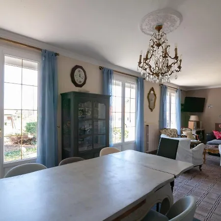 Quaint Holiday In With Garden * Thiéblemont-Farémont