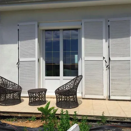 別荘 Quaint Holiday In With Garden Thiéblemont-Farémont